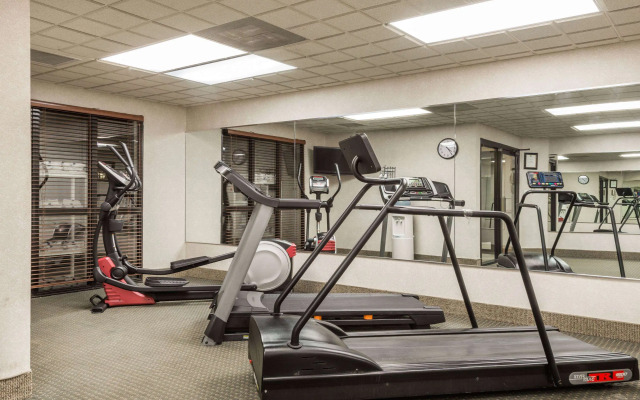 Wingate by Wyndham Indianapolis Airport-Rockville Rd.