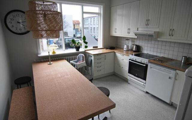 Reykjavík Rainbow Guesthouse