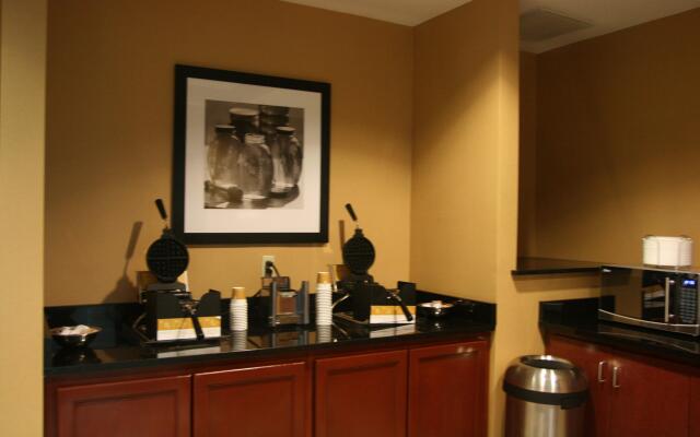 Hampton Inn & Suites Jacksonville - Beach Blvd/Mayo Clinic