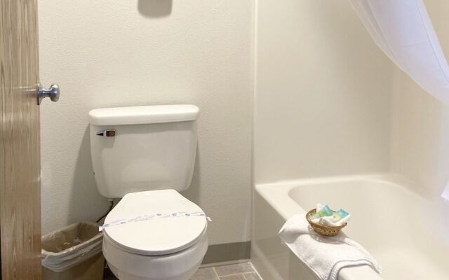 Burke Inn Motel & Suites