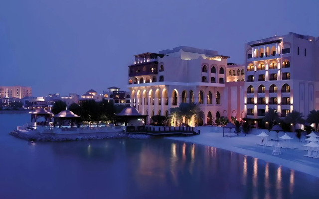 Shangri-La Hotel Apartments Qaryat Al Beri