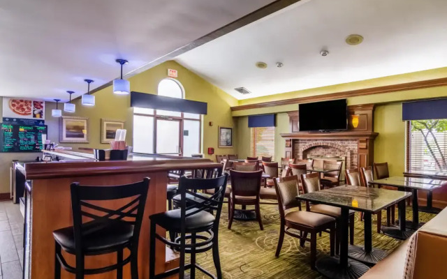 Clarion Inn Pittsburgh Cranberry