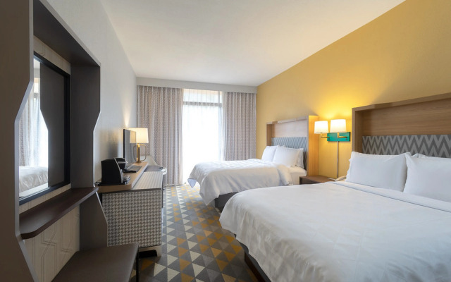 Holiday Inn & Suites Orlando SW - Celebration Area by IHG