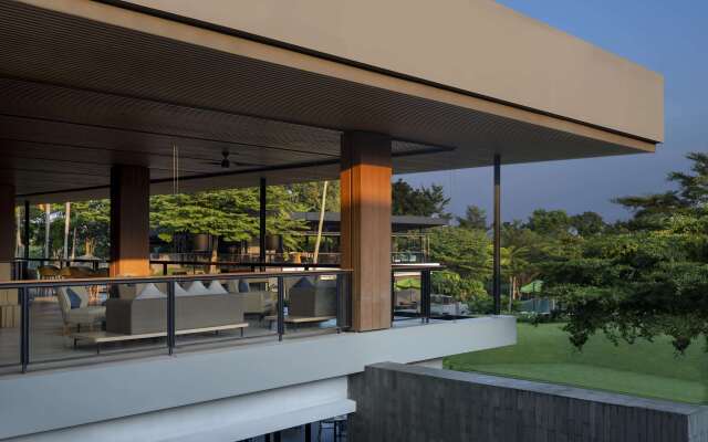 Royal Tulip Gunung Geulis Resort and Golf