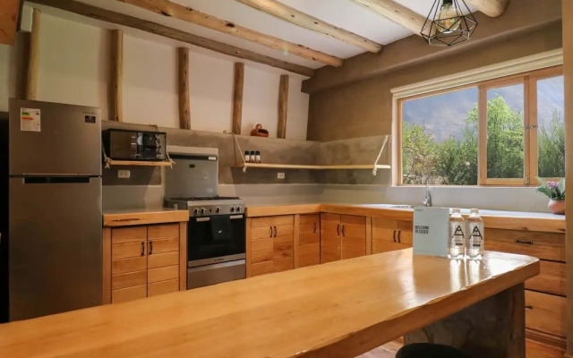 w Majestic 3BR House in Villa Sagrado