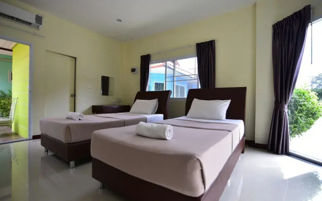Petch Jed Sao Noi Resort