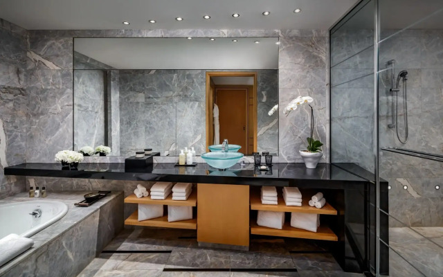 Mandarin Oriental, Boston