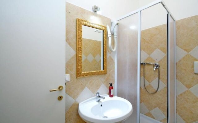 Lucky Holiday Rooms