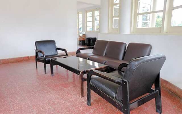 RedDoorz near Balai Kota Batu 3