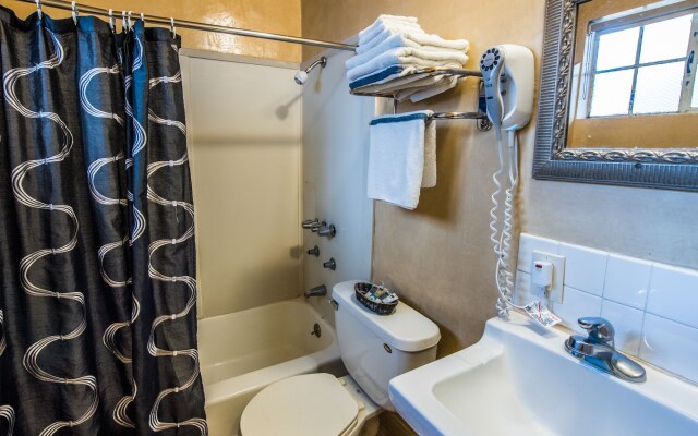 Hollywood Downtowner Inn