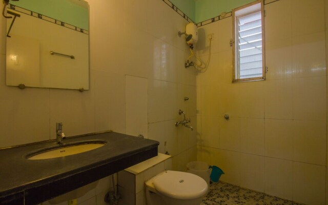 OYO 17028 Hotel Aviva Residency