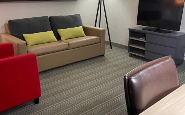 Country Inn & Suites by Radisson, Merrillville, IN