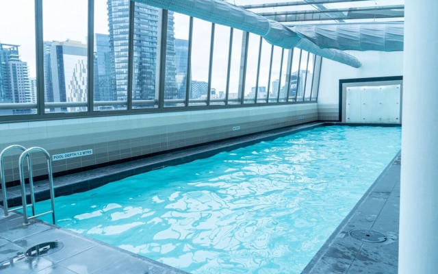 2 Bedroom Apartment with City Views