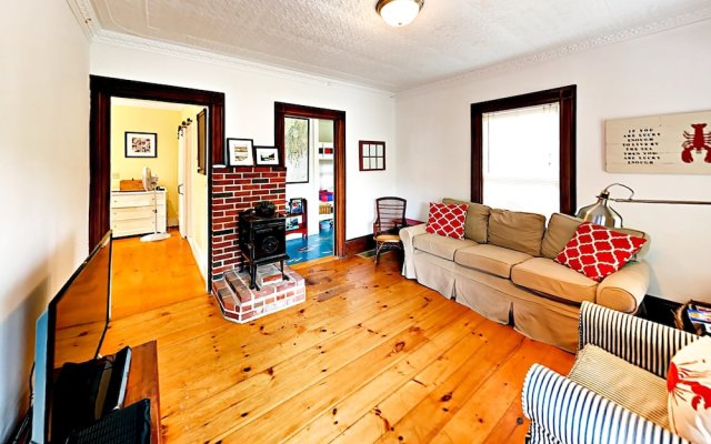 1800s South Bristol Farmhouse by RedAwning