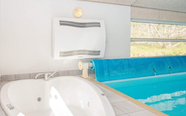 10 Person Holiday Home in Ebeltoft