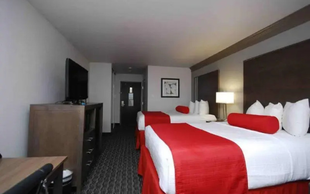 Clarion Inn & Suites Conference Center