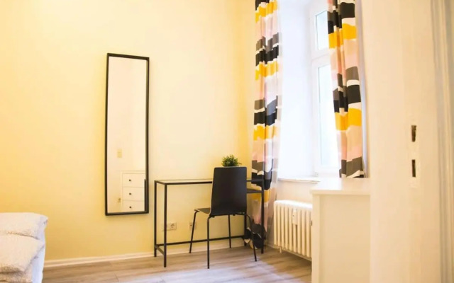 Moabit Family Apartment
