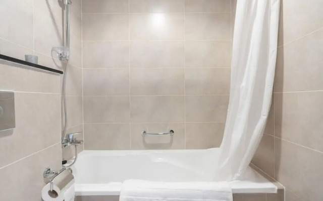 Neat Studio at Carson C