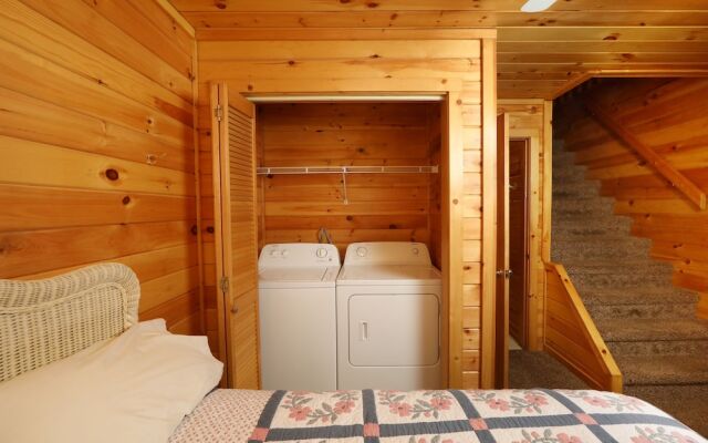 Four Seasons 193 - One Bedroom Cabin