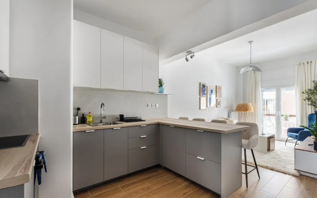 Les Nuances de Blue 1-BR Apt in Athens