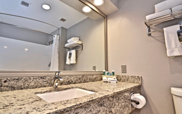 Holiday Inn Express Cleveland Downtown by IHG