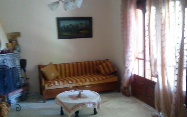Mina's House