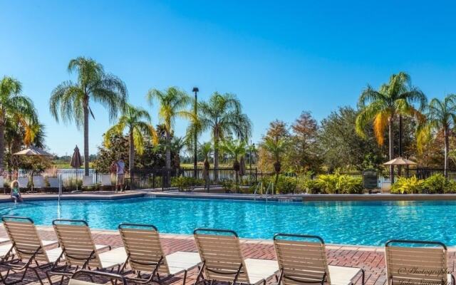 Pool Side Escape 3 Bedroom Condo