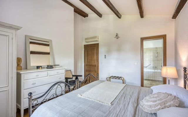 Vila Aryana With Pool