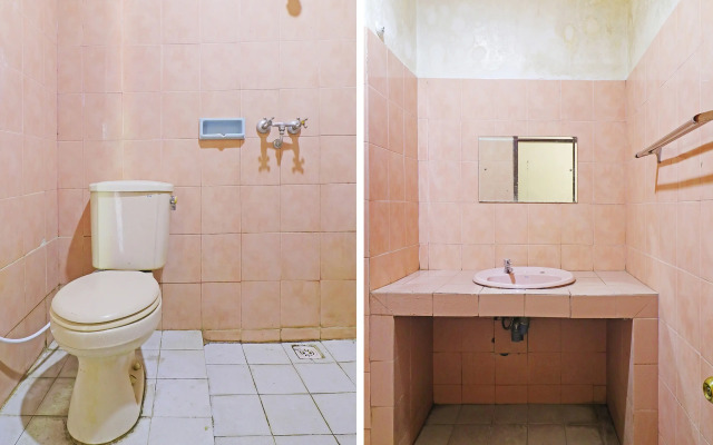 OYO 90382 Hotel Sarah Sukabumi