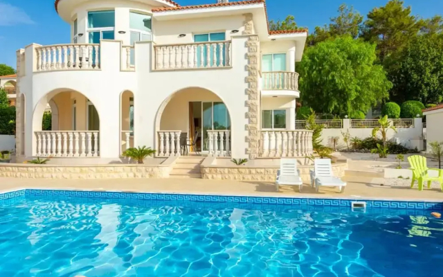 Villa Komissa in Argaka