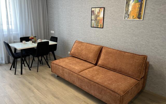 Пять звезд Кассиопеи на улице Мечникова 37