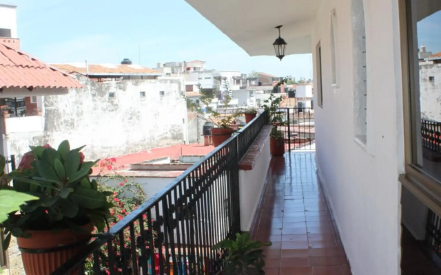 Suites Plaza del Rio - Family Hotel Malecon Centro