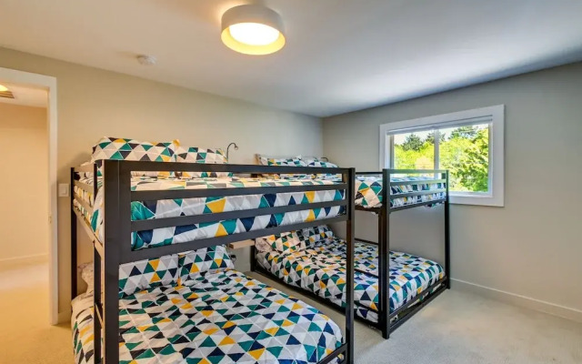 Moclips Home w/ Hot Tub & Stunning Beach Views!