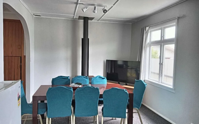5 Bedroom House at 7 Salisbury Road