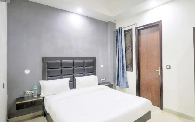 Mahavir Enclave by OYO Rooms