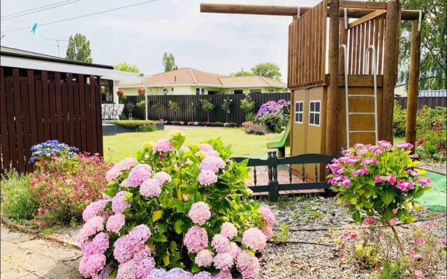 Peaceful House with Kids Playground