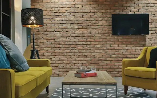 Student Only Bath Street