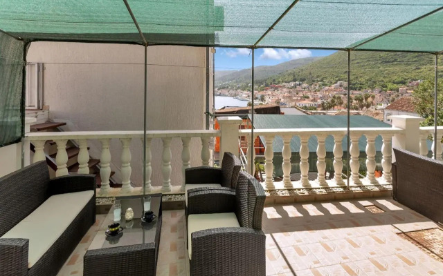 Apartments & Rooms Safić