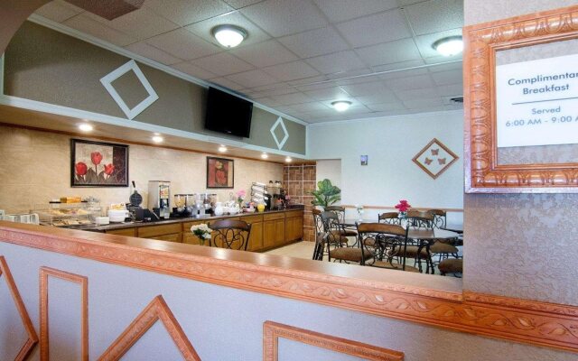 Knights Inn & Suites Emporia