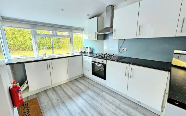 Spacious Haven with Free Parking