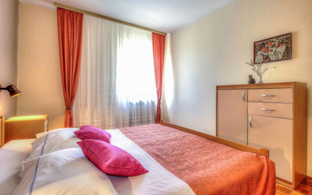 Nice Home in Porec With Wifi and 2 Bedrooms - Hotel in Porec - Photo 4