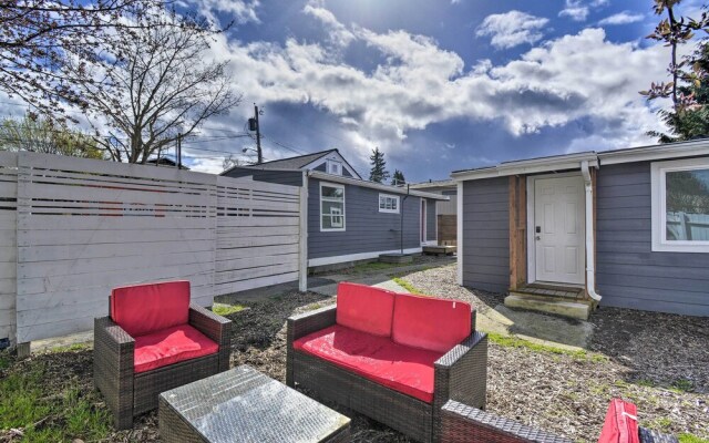 Inviting Bremerton Home Near Hiking & History