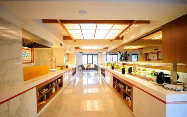 Atrium Ambiance Hotel