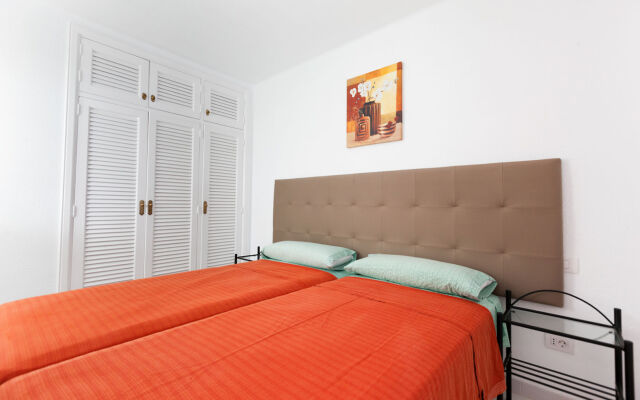 Apartamentos Corona Mar