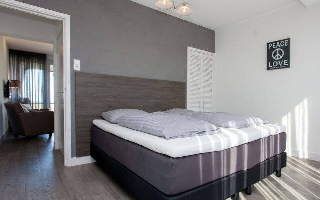 Cozy Apartment in Katwijk with Balcony