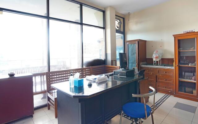 OYO 91415 De Wijaya Hotel