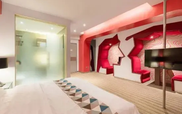 ZhiLin Hotel (Wuxing Street Center Branch)