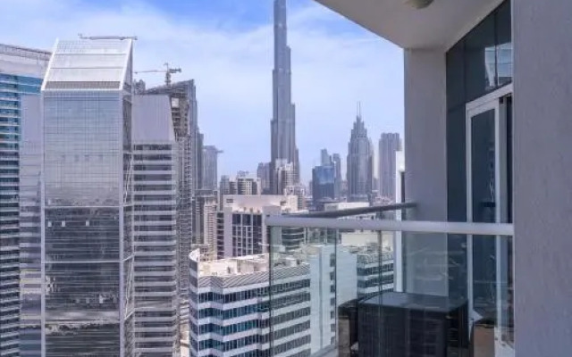 Spectacular Burj Khalifa View Service Apartment
