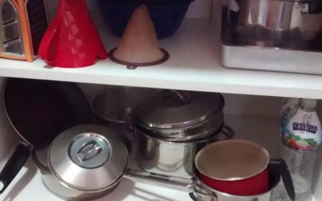 Apartamento Boraceia 200 metros da praia, com ar condicionado