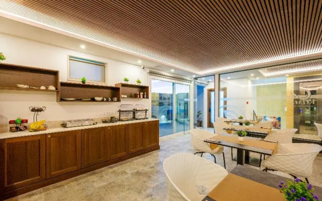 C4 Retreats by Georges Boutique Living